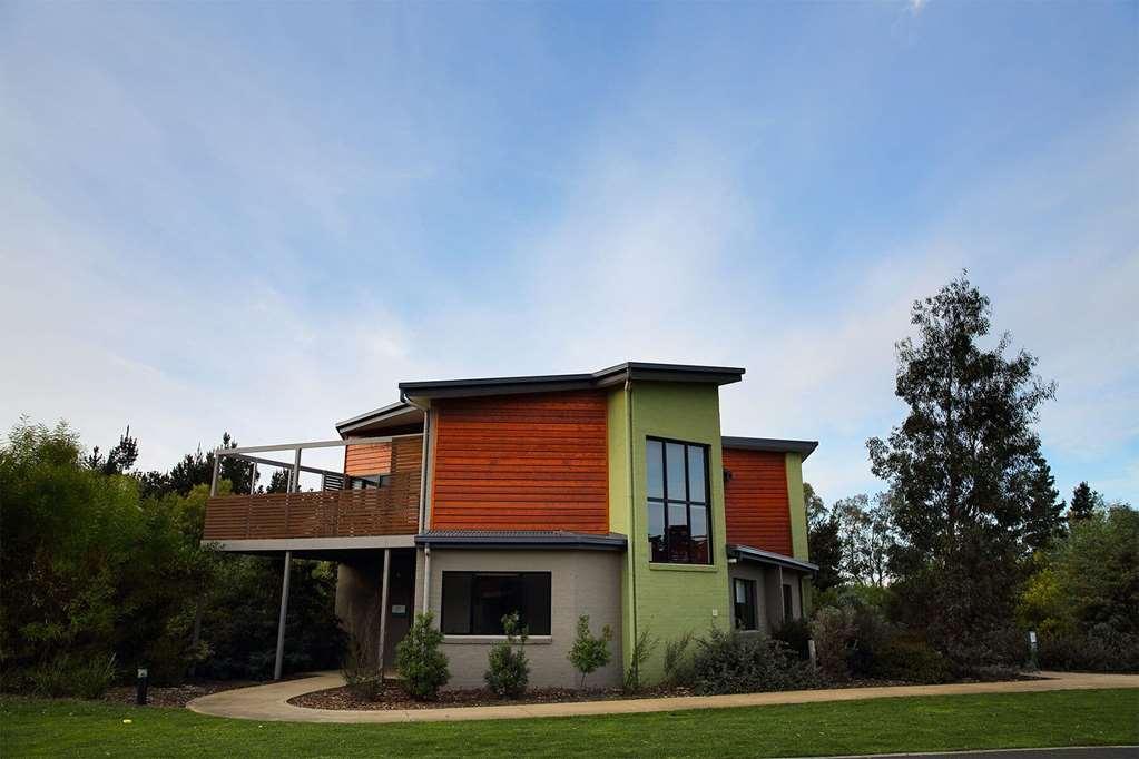 Club Wyndham Seven Mile Beach, Trademark Collection By Wyndham Cambridge Exterior photo